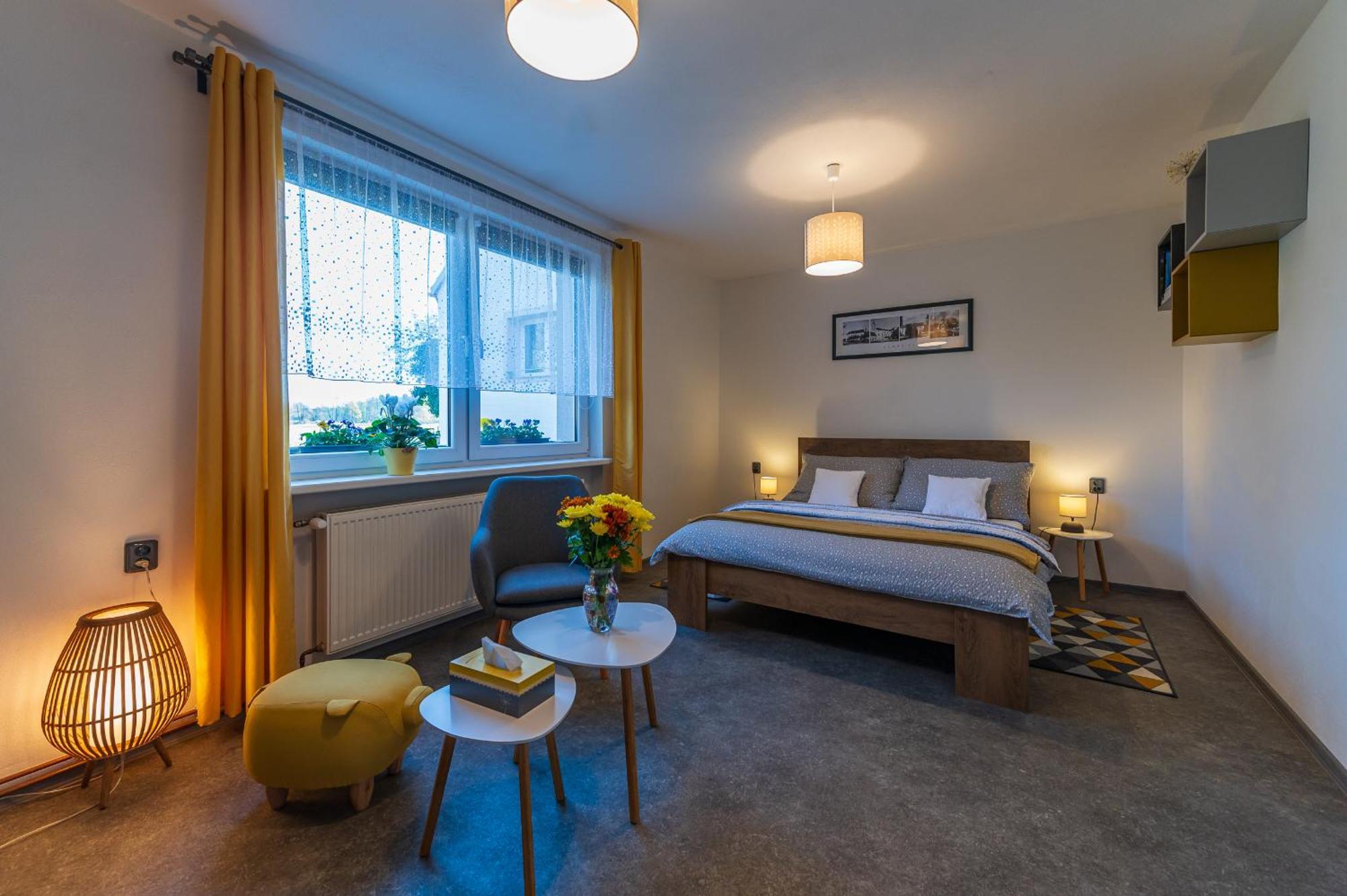 Ubytovani Na Samote - Apartman U Tesaru Komarice Exteriör bild